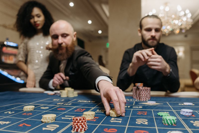 Why London’s Nightlife Is Worth the Effort